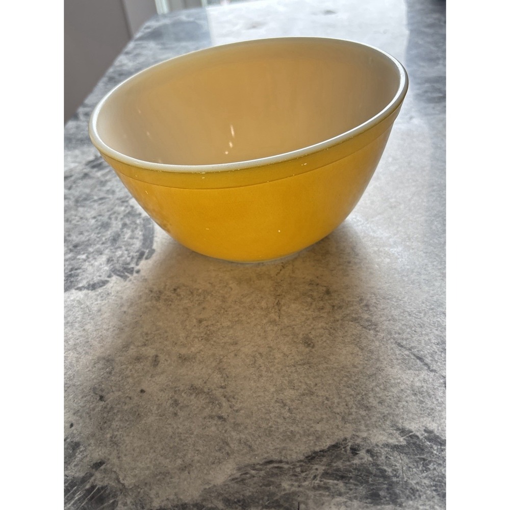 Vintage Pyrex Gold #402 Mixing Bowl, 1 1/2 Quart
